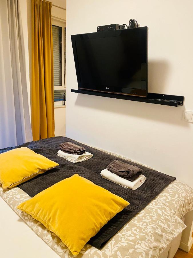 Studio Apartman Krila Wings- Parking In Garage Apartment ซาเกร็บ ภายนอก รูปภาพ